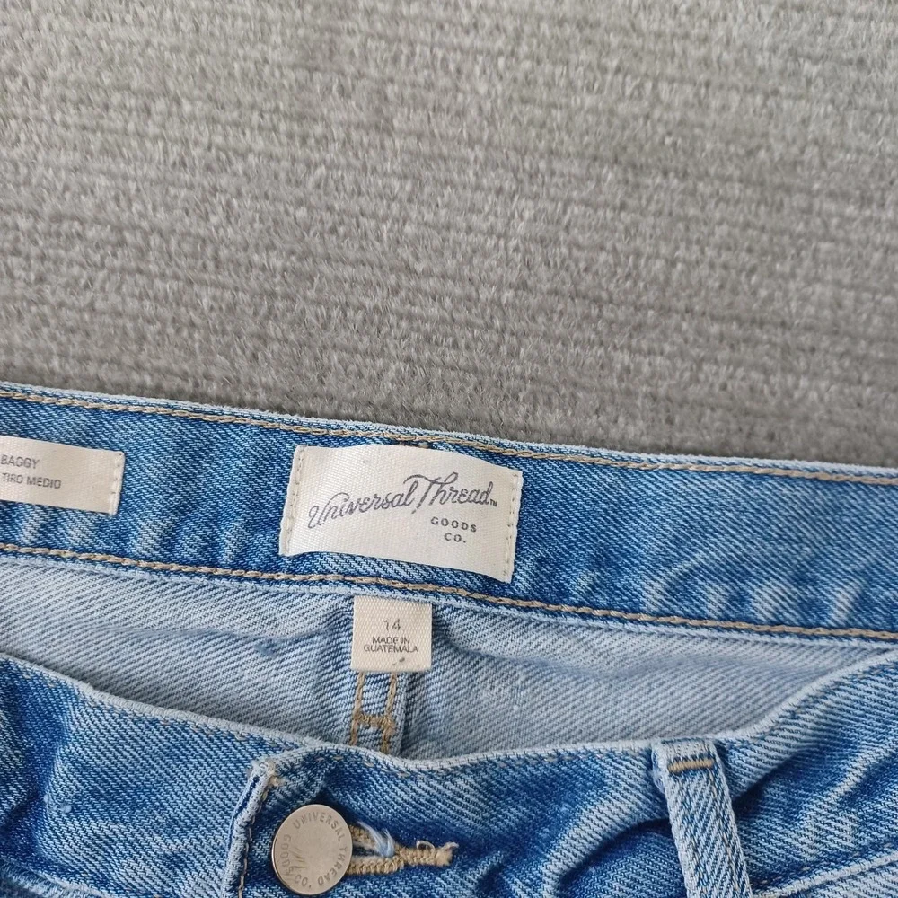 Universal‎ Thread Mid Rise 90s Womens 14 Lightwash Fly Button Rustic Baggy Jeans